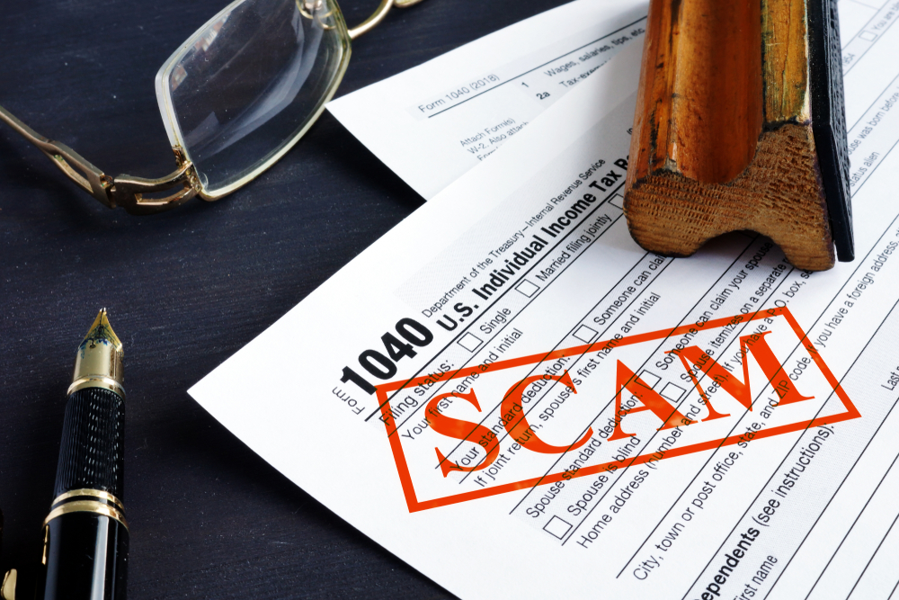 4 Signs an IRS Scammer Is Targeting YOU!